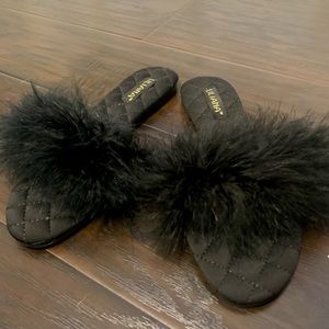 Fuzzy black sandals